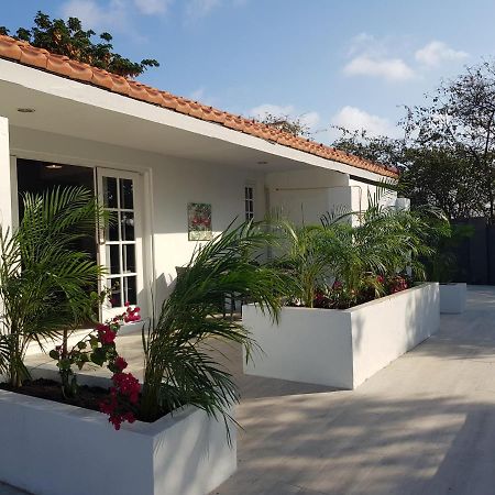 4-Pers Accomodatie Julianadorp, Curacao 威廉斯塔德 外观 照片